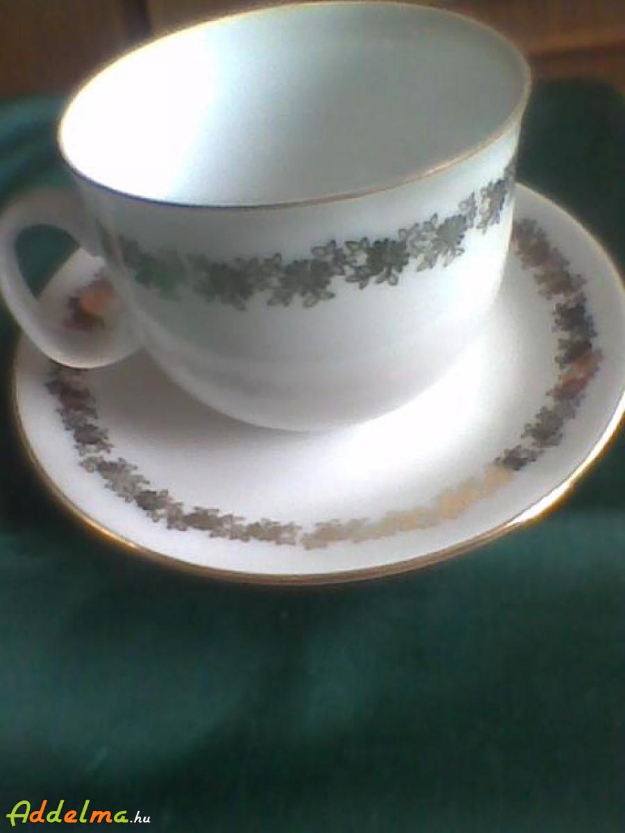 Porcelán teás készlet
