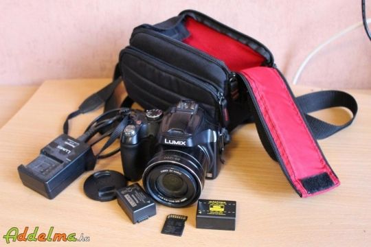 Panasonic Lumix DMC FZ-72 tartozékokkal