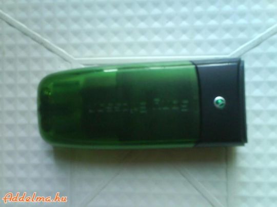 Sony-Ericsson utazó töltő CMT-60 (AA elemről is tölt!)