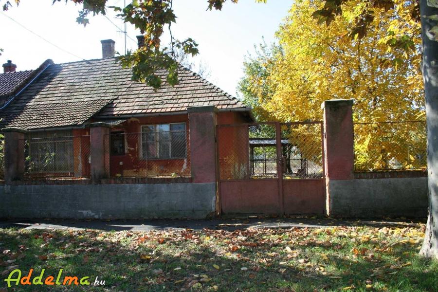 Eladó 83 m²-es családi ház, Csongrád