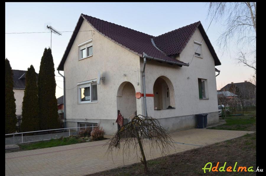 Családi ház eladó Balkányban