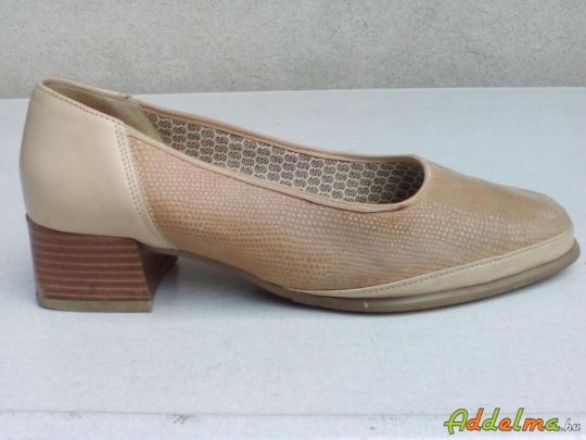 Salamander bézs balerina bőr cipő 38,5-es