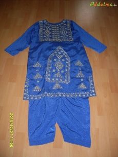 Új selyem együttes kézi hímzéssel törökbugyogós nadrággal!