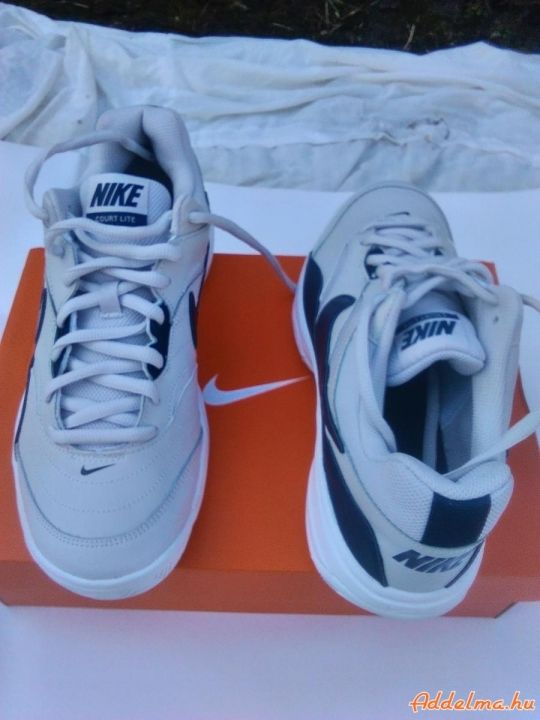 Új,férfi Nike bőrcipő