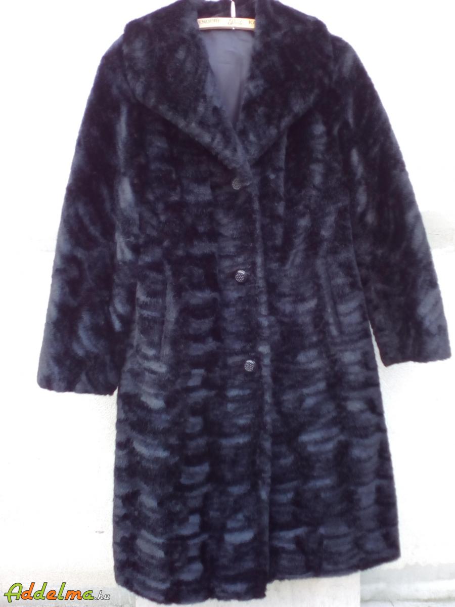  Fekete sálgalléros műszőrme bunda/kabát kb.XL-es