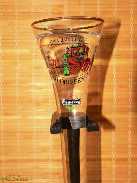 Heineken® fél yard söröskorsó (950 ml)