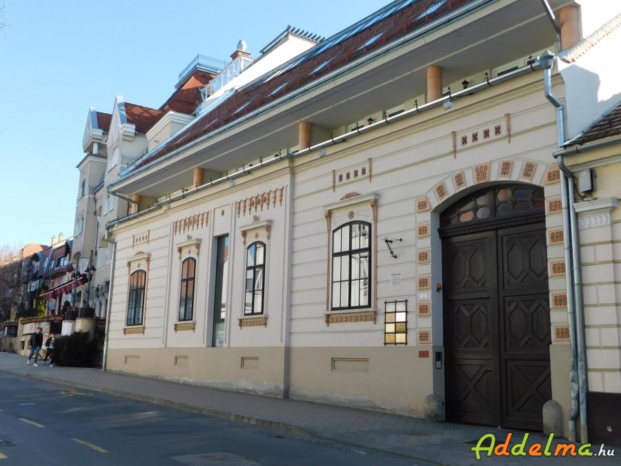 Kaposvár-Belváros 187 m2-es üzlethelyiség eladó