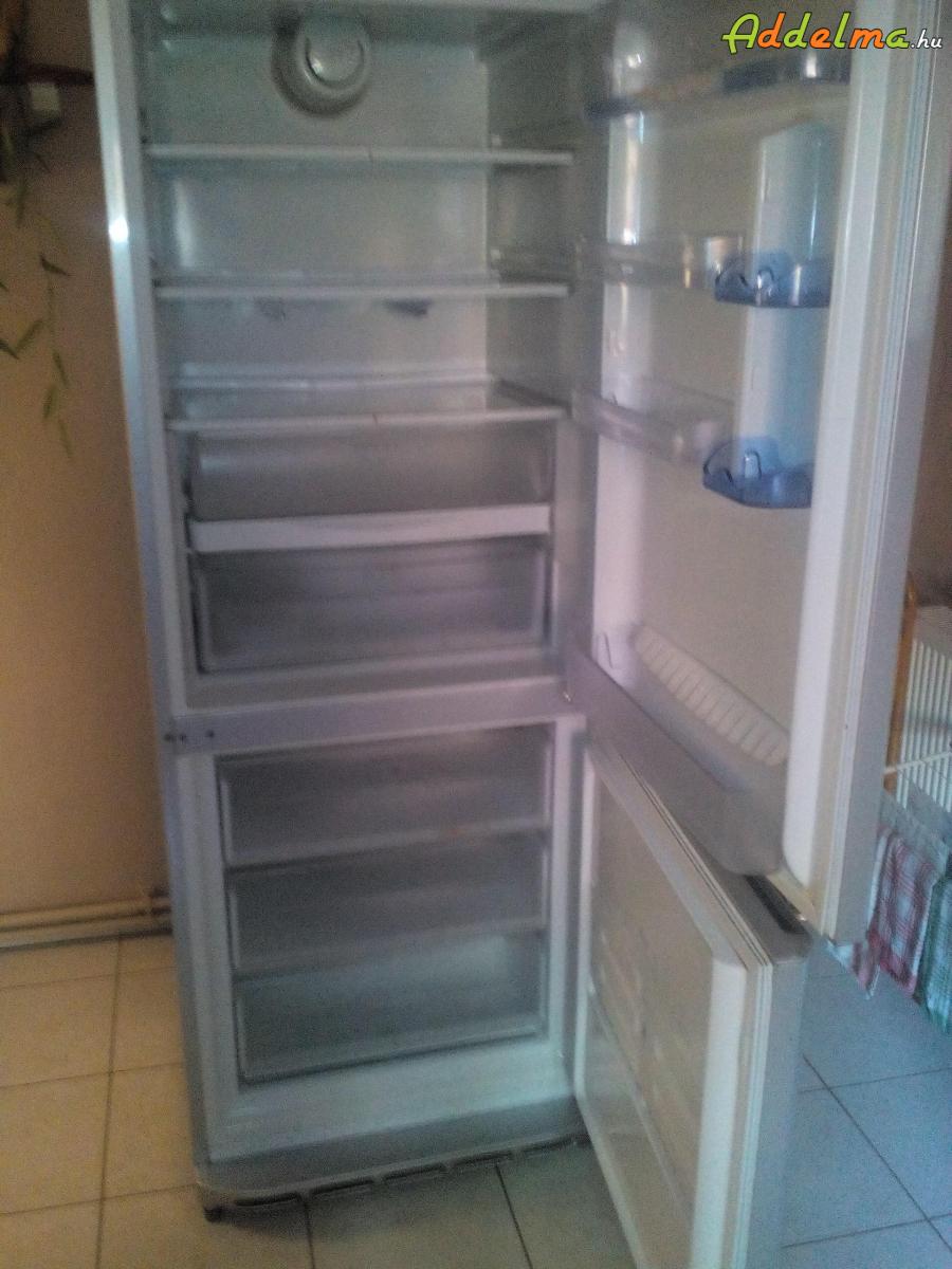 Ariston szűrke kombinált hűtő alkatrésznek eladó