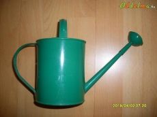 Retro fém kis méretű locsolókanna magasság:12cm-átmérő:10cm