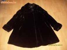 ÚJ M-L méretű divatos műszőrme bunda hossz:1m-mell:120cm!