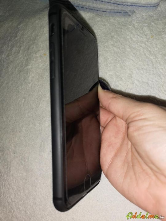 Eladó Iphone 8