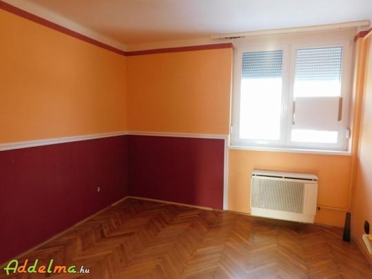 Áresés! Barcson 55 m2-es tégla lakás eladó
