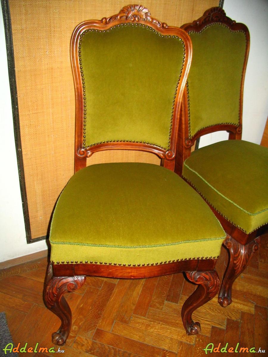 Kárpitozott székek kúriákba