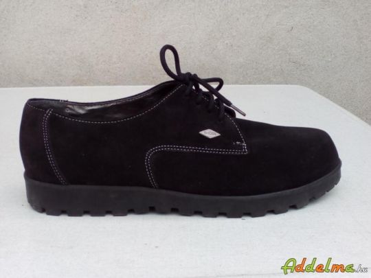 SHOES BY SALAMANDER Fekete velúr bőr félcipő 40-es