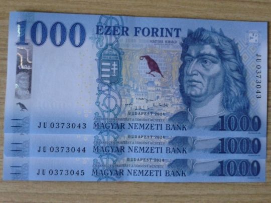 1000 forintos (3db, JU sorszámozásúak)