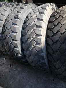 1400r20 katonai terepgumik eladó