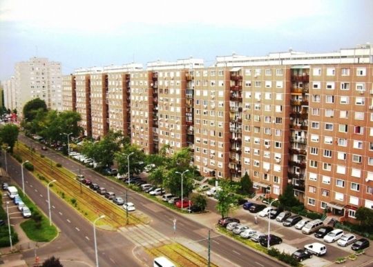 15.kerületben felújított garzon kiadó!
