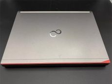 1600+ új laptop, vagy ez: Fujitsu Lifebook E744 -1.22