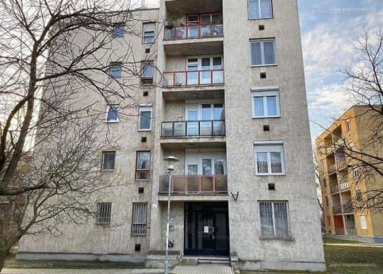 16.kerületben garzon lakás