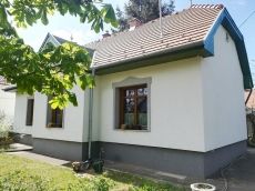 17.kerületben kertes ház kiadó!