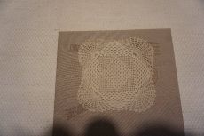 18x18 cm.-es négyzet-, és csillag mintás csipke eladó