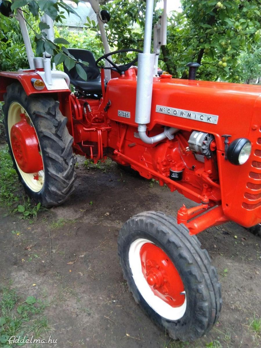 1960 IH Case McCormick D-326