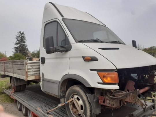 2004-es Iveco daily eleje eladó.