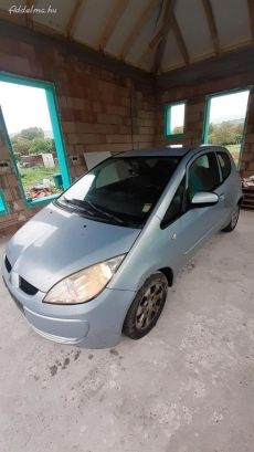 2007-es Mitsubishi  colt eleje