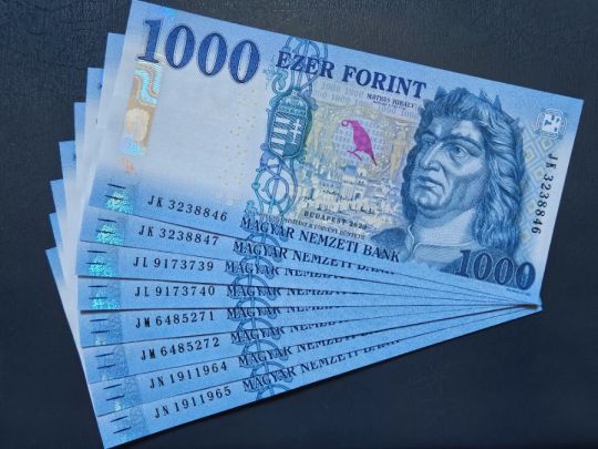 2023 évi sorszámkövető bankjegy 8db