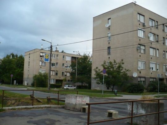 22. kerületben felújított lakás kiadó!