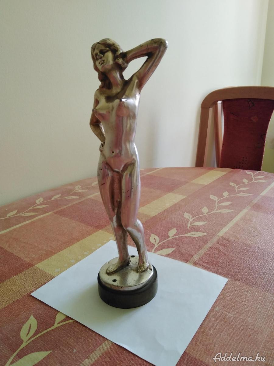 31 centis, réz női szobor.