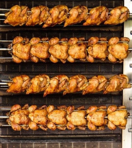 341 Grillcsirke eladó német munka