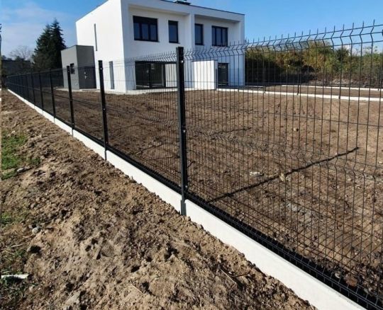 3D kerítéspanel komplett rendszerben több színben eladó .
