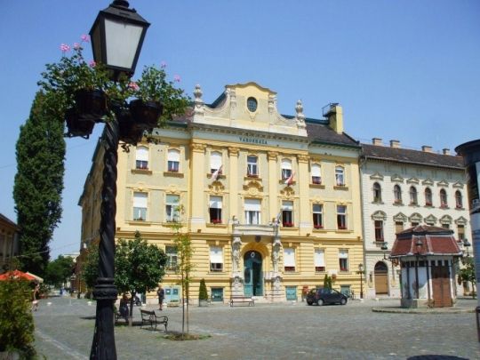 3.kerületben szoba kiadó!
