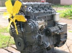 Perkins motor 4 H felújított