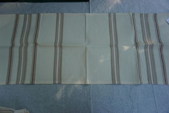 40x100 cm.-es vajszínű, drapp csíkos futó szőttes eladó