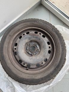 4db használt 15c Skoda lemezfelni téli gumival