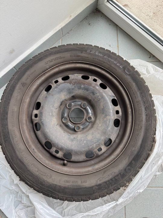 4db használt 15c Skoda lemezfelni téli gumival