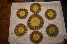 7 db. díszes kis alátét terítő egyben eladó.