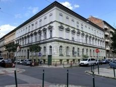7.kerületben garzon lakás kiadó!
