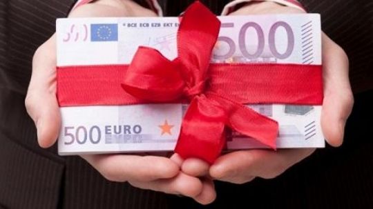 855.000 eurós vagyonomat szeretném felajánlani
