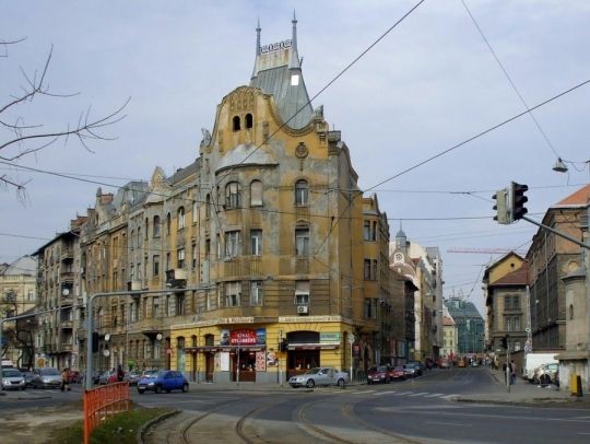 8.kerületben 2 szobás felújított lakás kiadó!