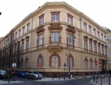 8.kerületben garzon kiadó!