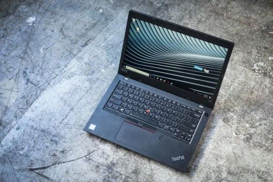 #9A8C 100%-os pozitiv cégtől: Lenovo ThinkPad T460s -7.14