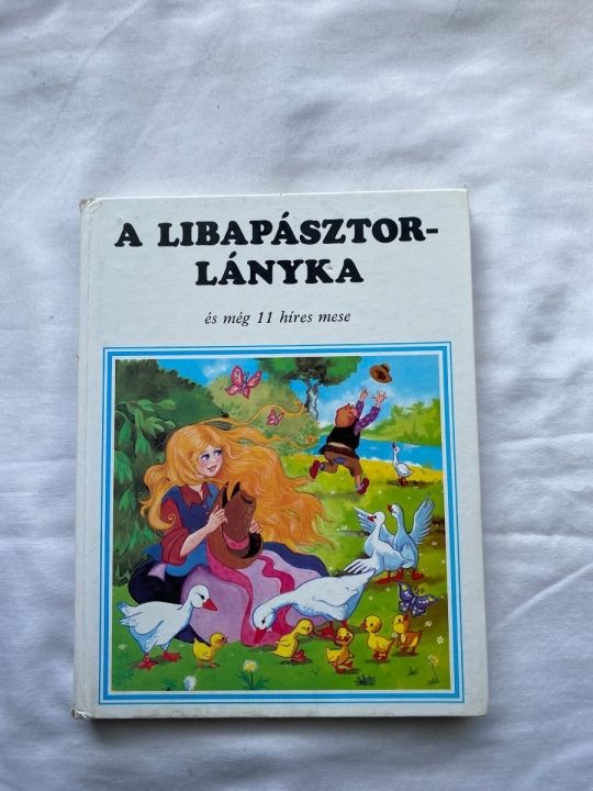 A libapásztorlányka - ÉS MÉG 11 HÍRES MESE