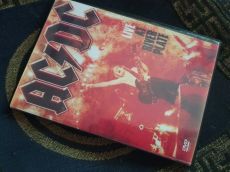 AC/DC Live At River Plate DVD -2010+koncertjegyek,sörös dobozok