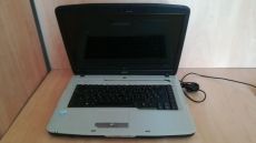 Acer 5715Z laptop eladó hibás ,hiányos.Csak a led villan alul!
