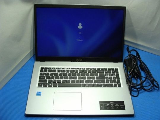 Acer A317 - Óriás kijelző, Win11, i5 és MX350 VGA