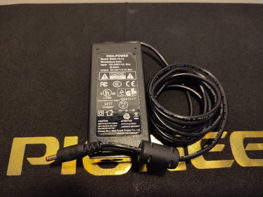Adapter táp 12V 2,7A AC/DC hibátlan állapotban