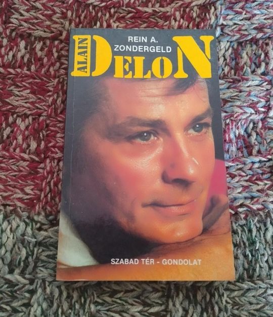 Alain Delon életrajz